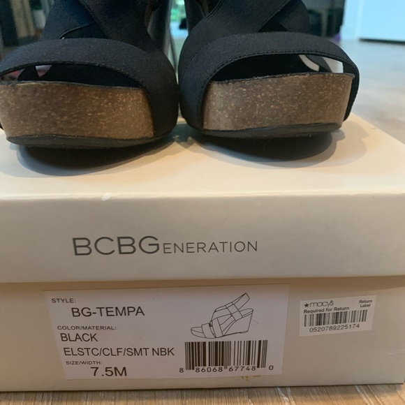 BCBG wedges - Picture 5 of 8